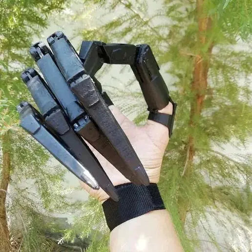 Extended Fingers Hand Cover