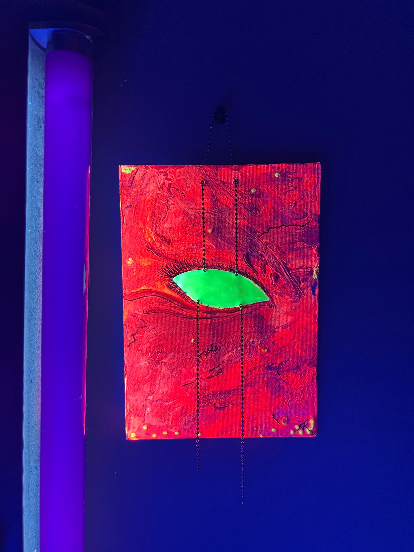 5x7 Multi-Media GITD Blacklight Reactive Eye with Chain Hanger
