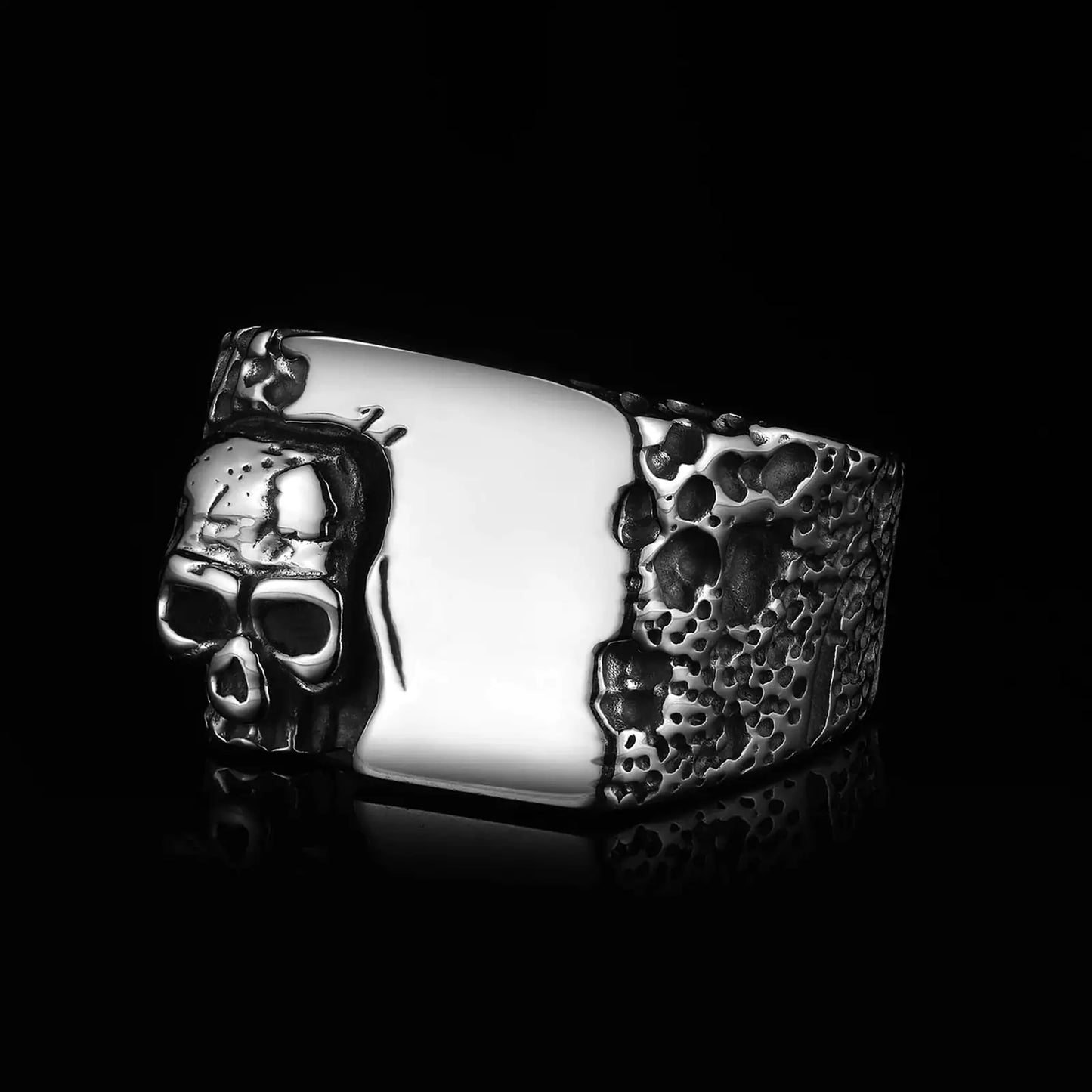Split-Skull Ring