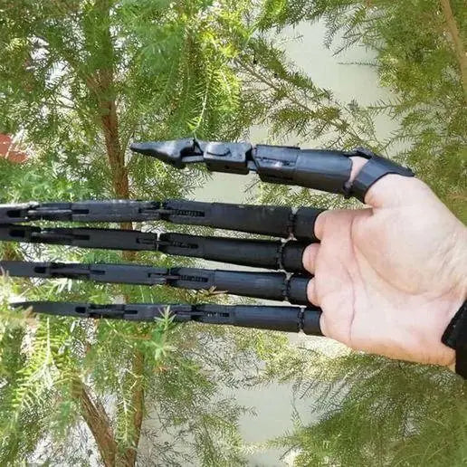 Extended Fingers Hand Cover