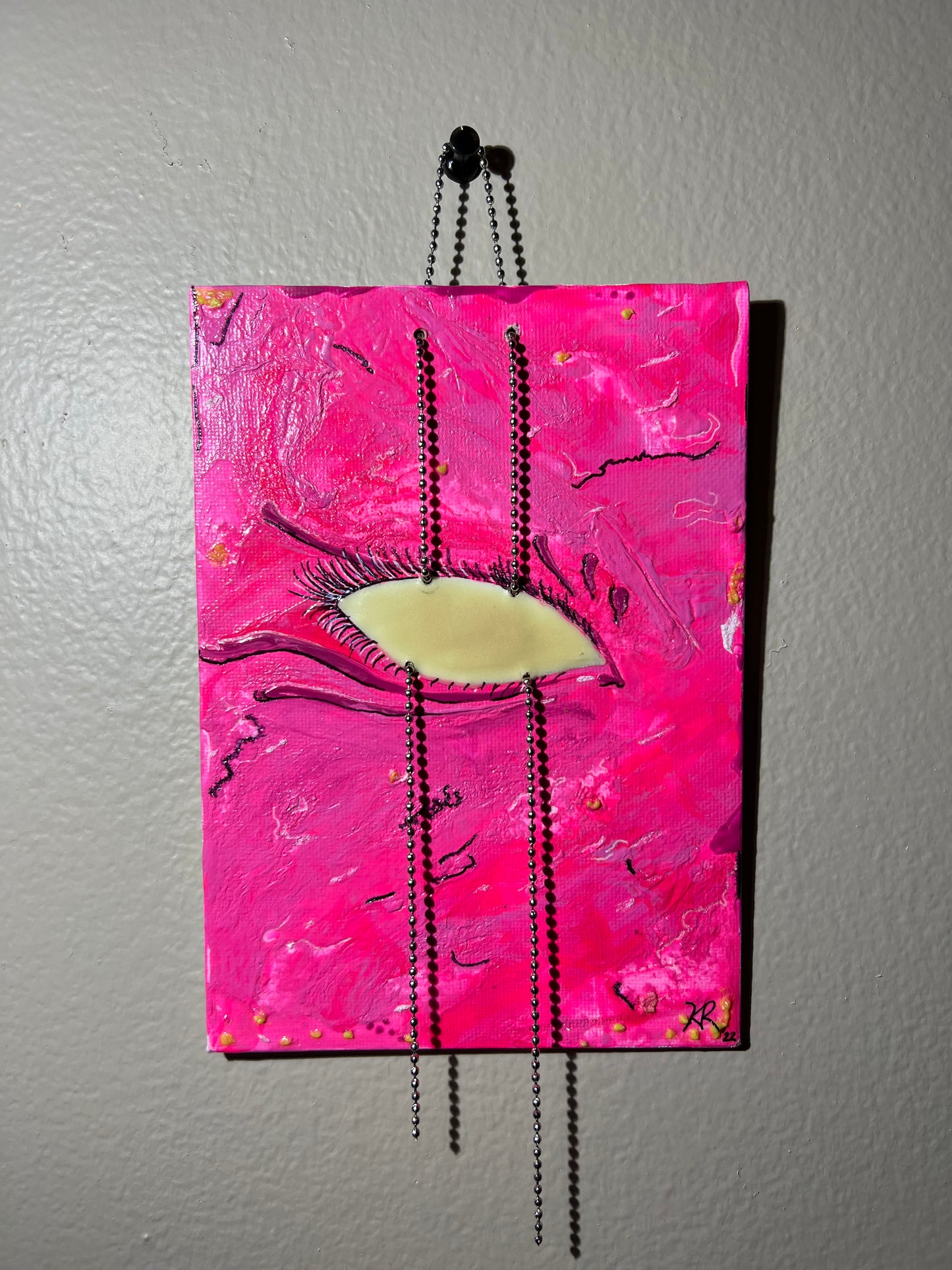 5x7 Multi-Media GITD Blacklight Reactive Eye with Chain Hanger